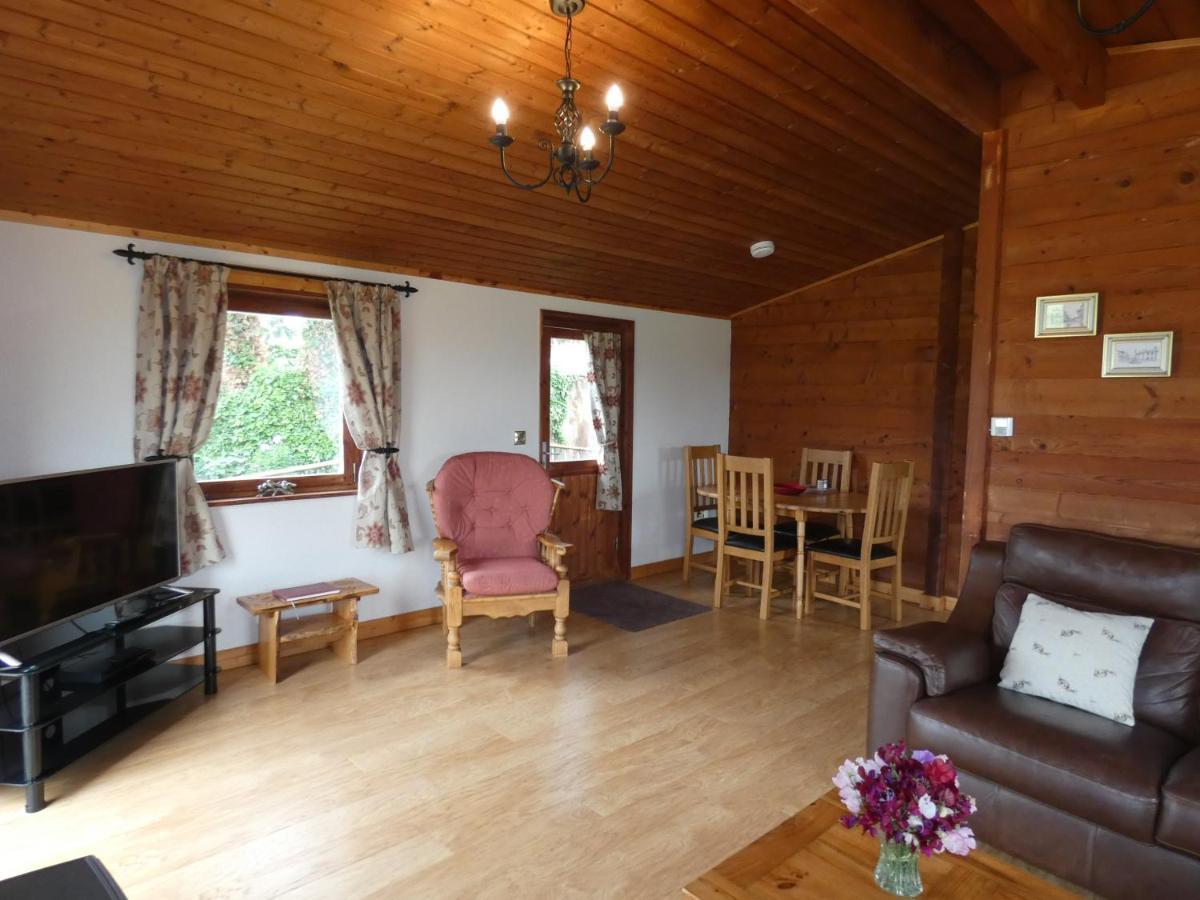 Chestnut Lodge Pilling Luaran gambar